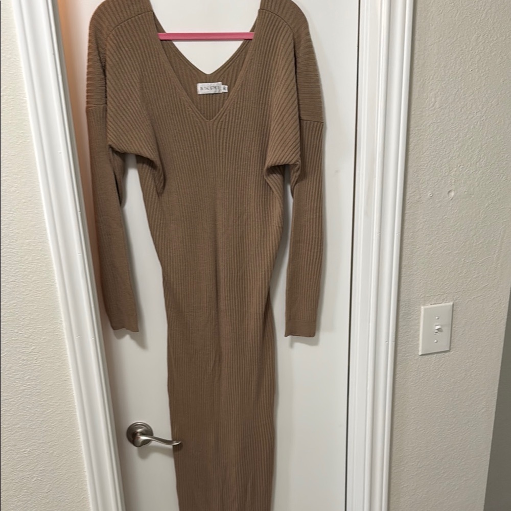 V-Neck Ribbed Knit Dress - Brown